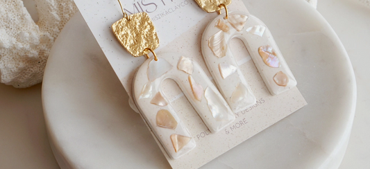 The Shells on Sand Earrings