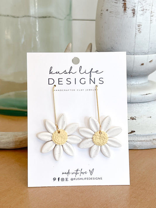 Clay Earrings | White Daisy's on Gold Stick