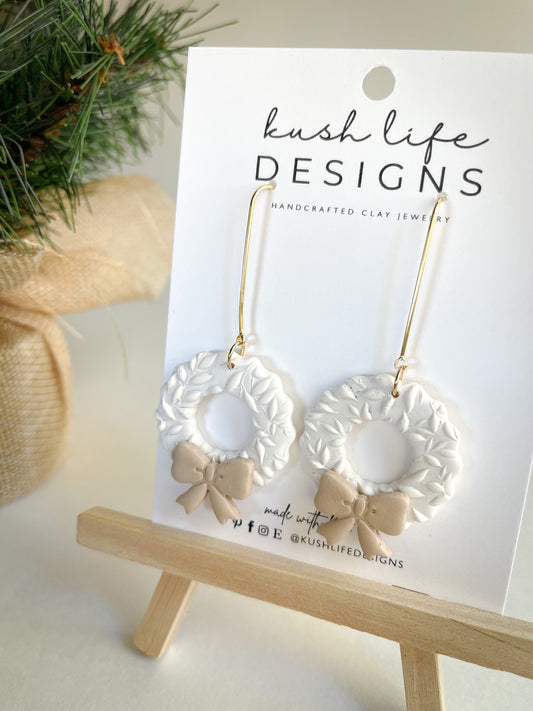Clay Earrings | Speckled Off-White Christmas Wreath Dangle